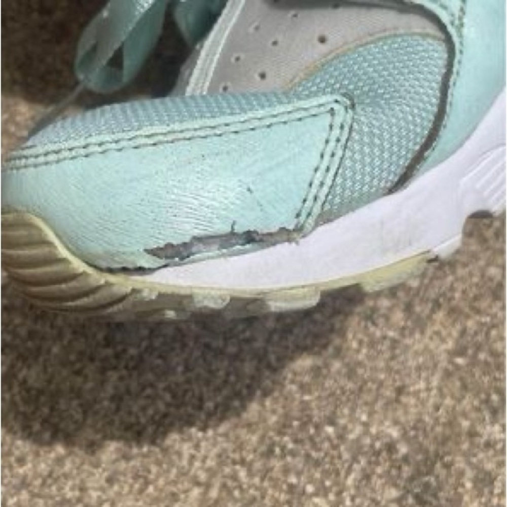 Nike Huarache Run size 6Y - Picture 6 of 6